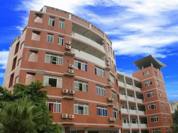 重慶市南華中學(xué)校地址，乘車路線
