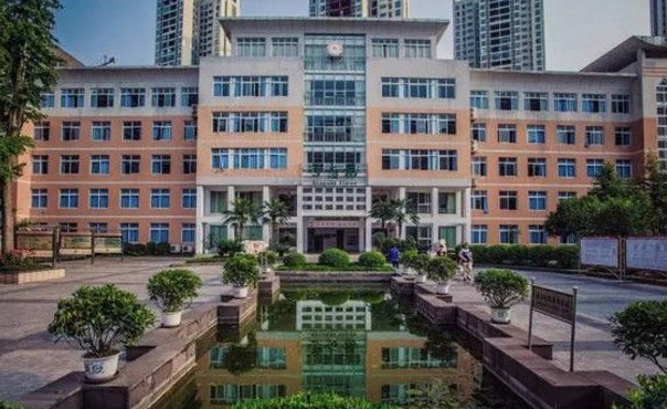 重慶市兩江中學(xué)校怎么樣、好不好