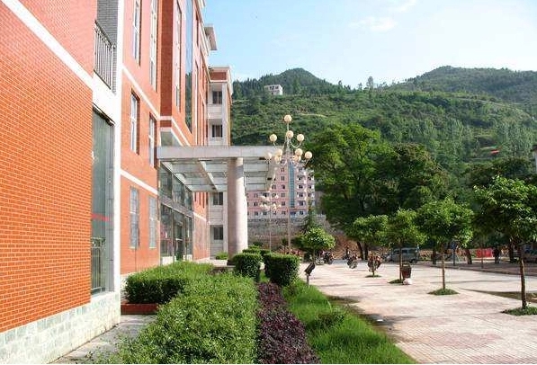 重慶市璧山中學(xué)校怎么樣、好不好