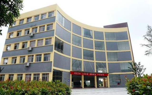 湖北2024年鐵路學(xué)校學(xué)費多少
