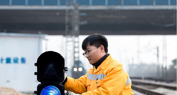 安徽2024年男生上鐵路學(xué)校學(xué)什么專業(yè)好