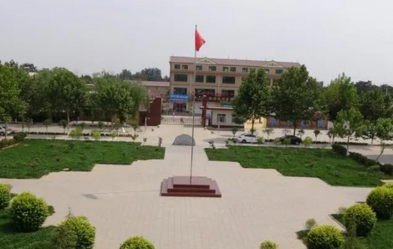 深澤中學(xué)地址，乘車路線