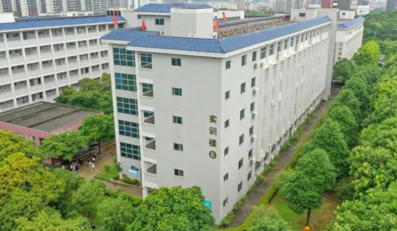 2024廣東創(chuàng)新科技職業(yè)學(xué)院中職部多少錢廣東創(chuàng)新科技職業(yè)學(xué)院中職部各專業(yè)學(xué)費(fèi)收費(fèi)標(biāo)準(zhǔn)
