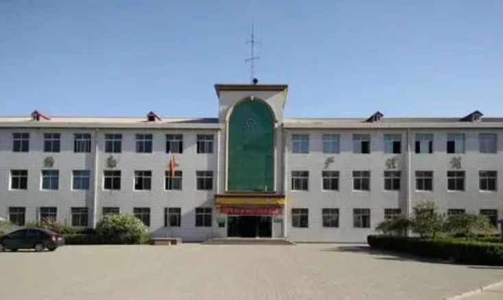 昌黎縣第六中學(xué)地址，乘車路線