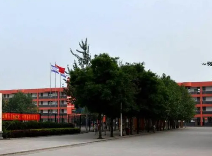 2024邯鄲市荀子中學(xué)招生計(jì)劃 招生人數(shù)是多少(附要求、條件、對(duì)象)