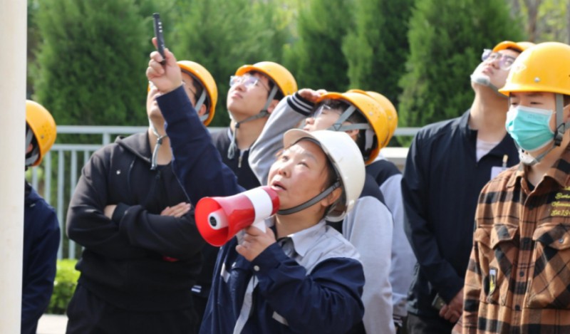 河南2024年讀鐵路學(xué)?？梢钥即髮W(xué)嗎
