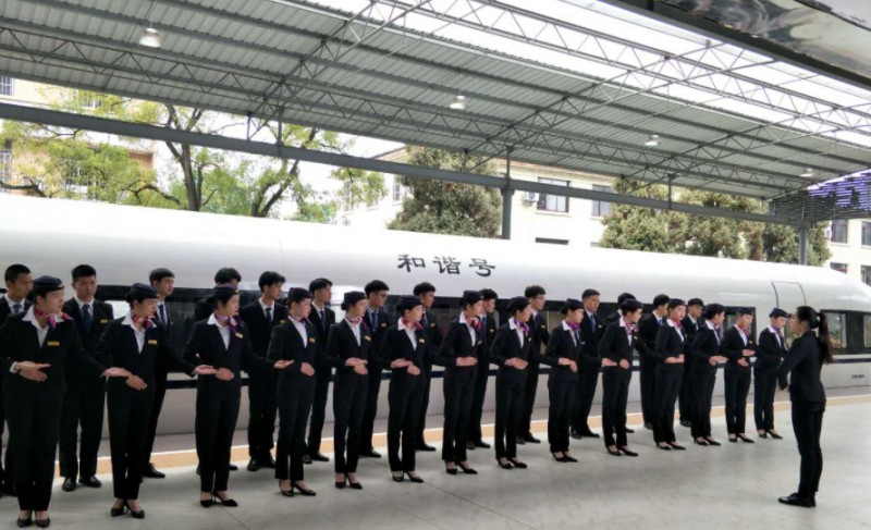 山西2025年鐵路學(xué)校好還是大專好