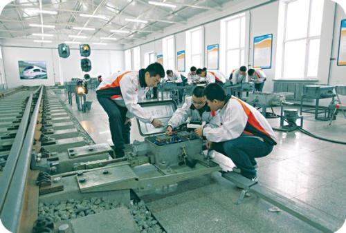 浙江2025年哪個大專學(xué)校的鐵路學(xué)校好