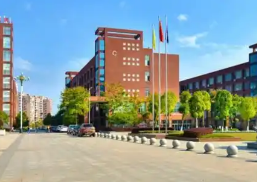 湖南2025年哪個高職院校的鐵路學(xué)校好