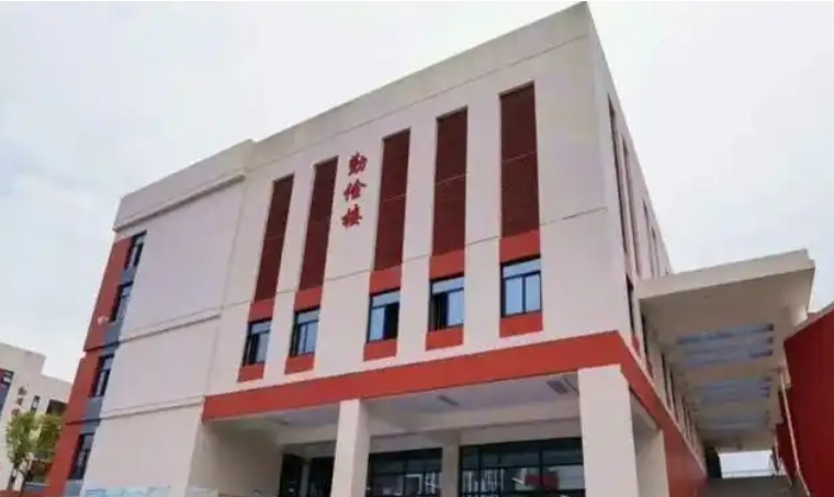 簡陽實驗中學(xué)地址，乘車路線