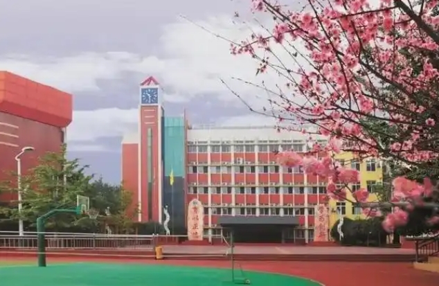 都江堰外實(shí)校地址，乘車路線