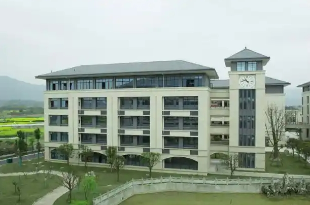 蒲江中學(xué)地址，乘車(chē)路線(xiàn)