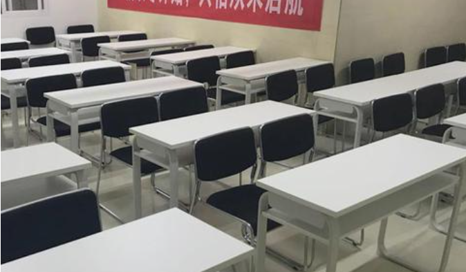 惠州衛(wèi)生職業(yè)技術(shù)學(xué)院藥學(xué)與檢驗(yàn)學(xué)院第三期“大參林 店長班”順利開班