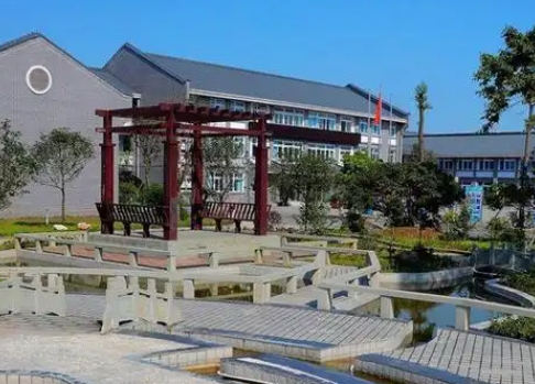 2025四川省大邑縣安仁中學(xué)多少錢(學(xué)費(fèi)明細(xì))