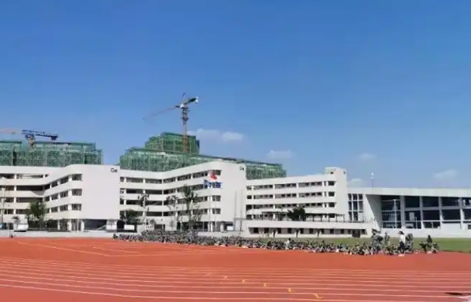 四川省成都市大面中學(xué)校地址，乘車路線