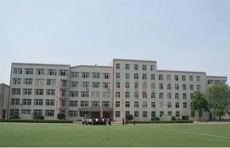 成都市洛帶中學(xué)招生簡章2025年