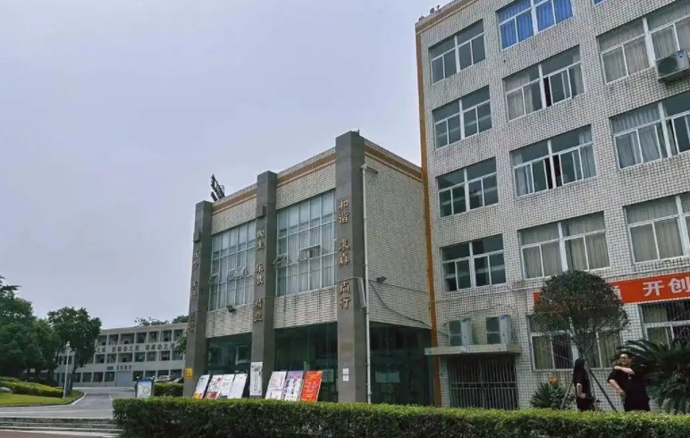 成都市洛帶中學(xué)怎么樣、好不好